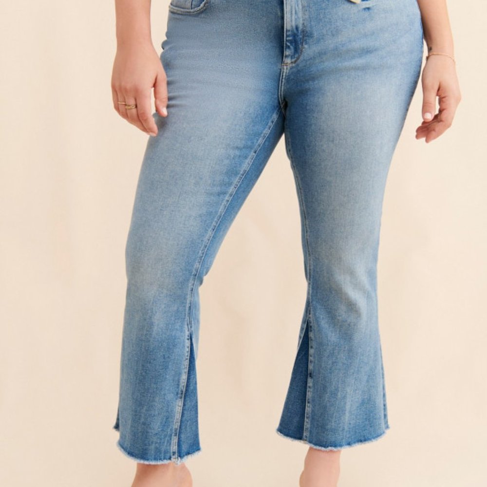 DL1961 High-Rise Bridget Bootcut Crop Jeans
